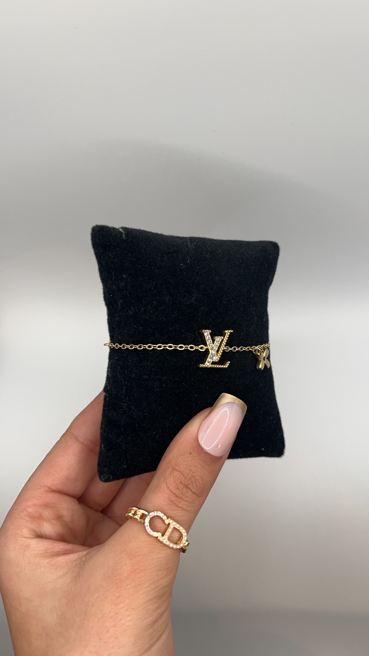 LV Goldenes Armband