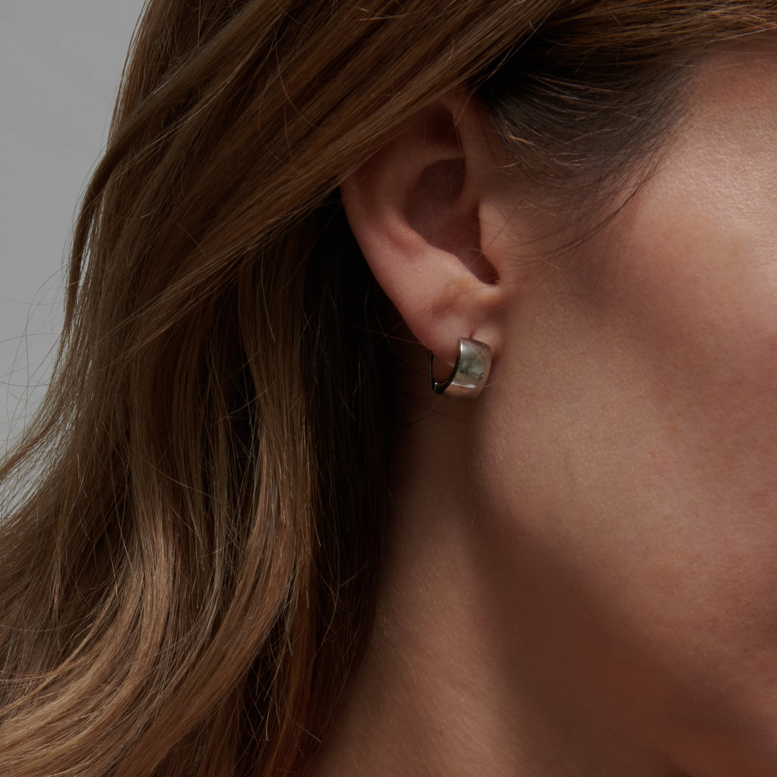 LIVIA Goldene Mini Ohrringe