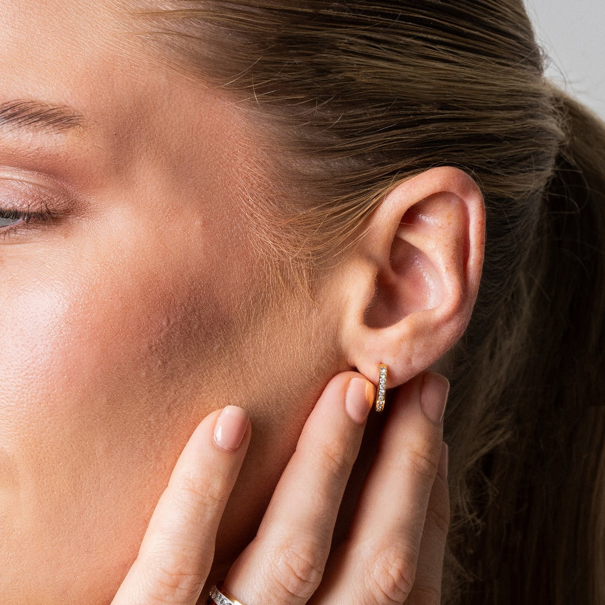 ARIELLE Gold Zirkonia Ohrringe