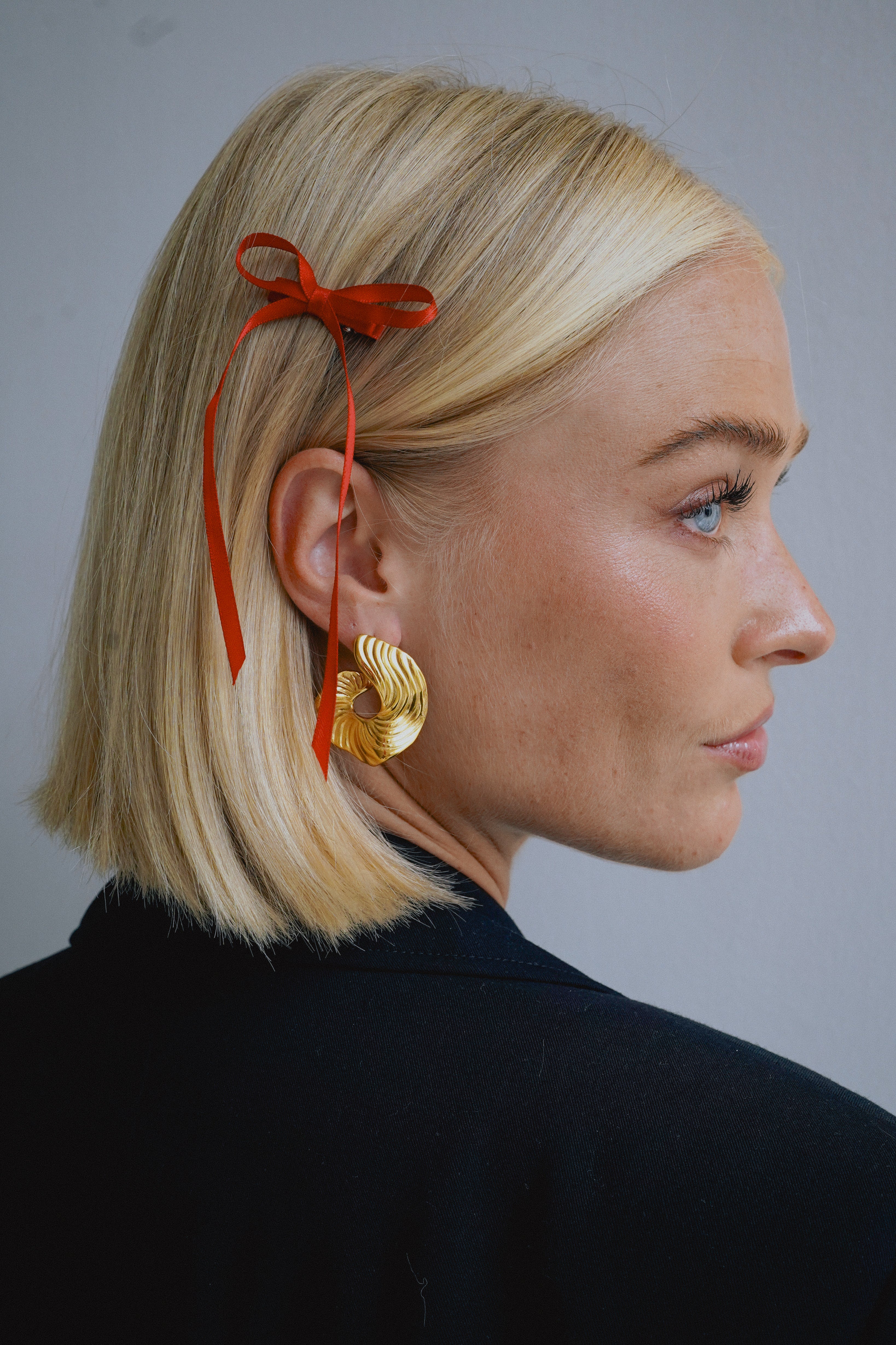 IRIS Goldskulptur-Ohrringe
